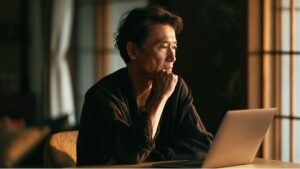 外国人女性とのZoomお見合い前に準備する50代男性